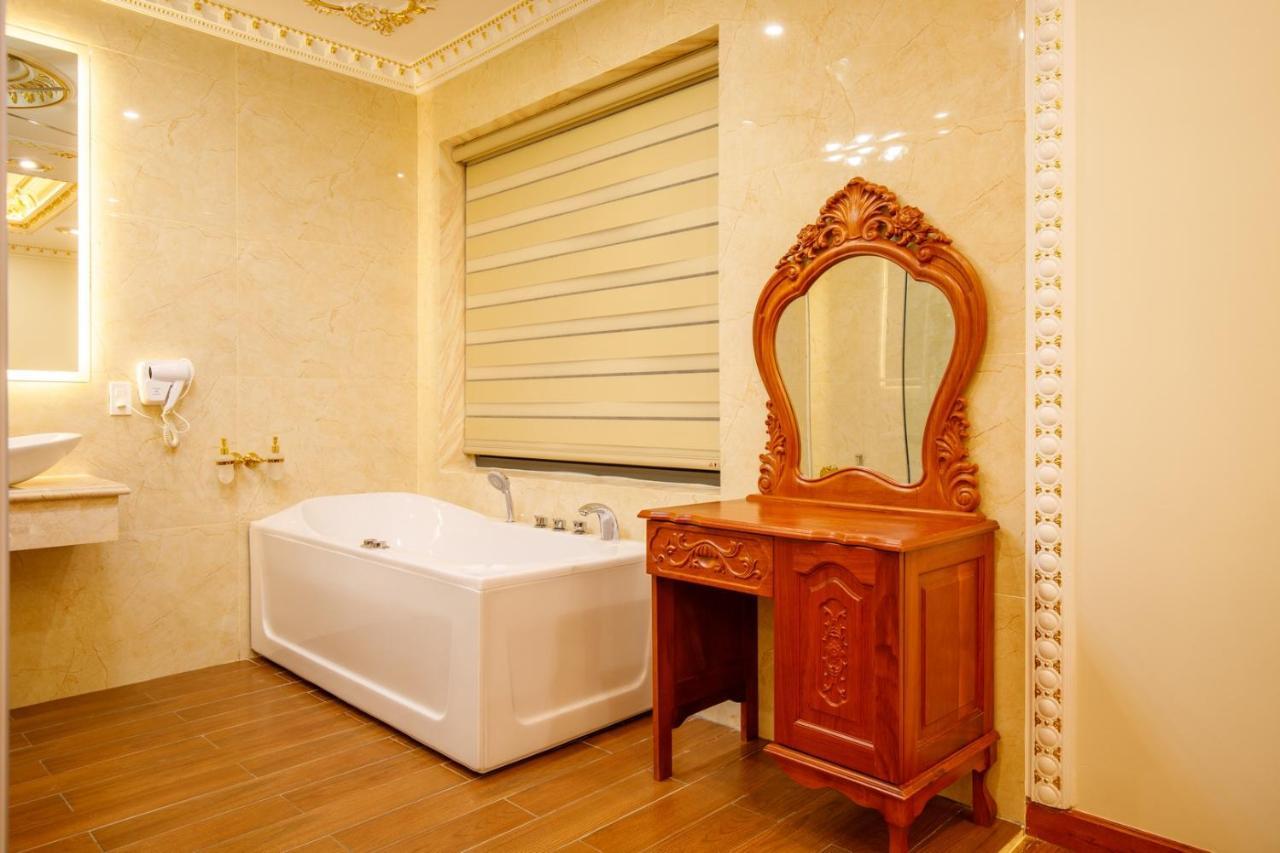 Tri Tam Hotel - Khach San Tri Tam Ben Luc المظهر الخارجي الصورة